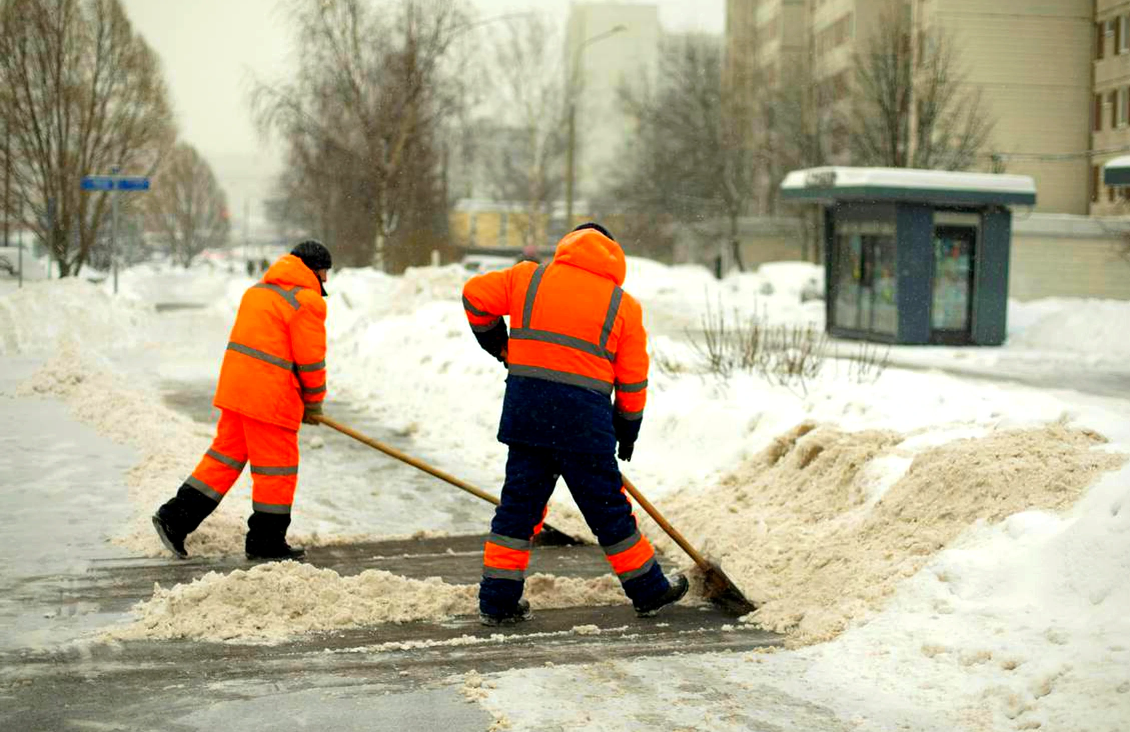 Snow Removal Jobs in Canada: A Seasonal